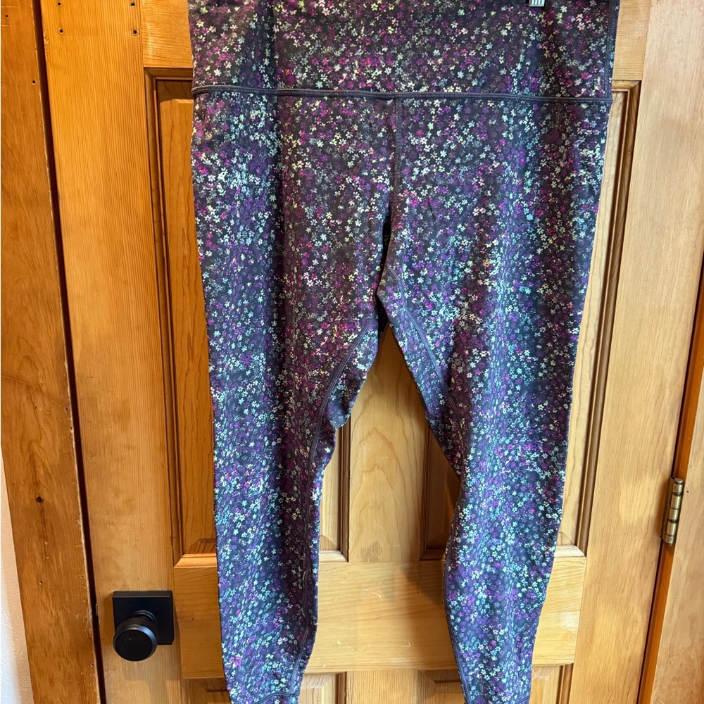 LIKE NEW Lululemon Wunder Under High-Rise Tight 28” Leggings